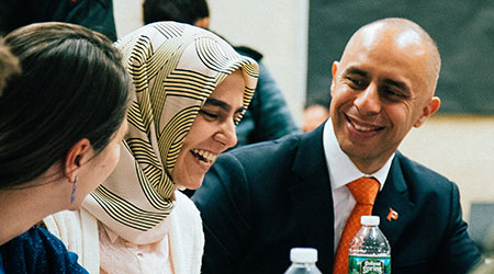 Mayor Jorge Elorza speaking to some constituents