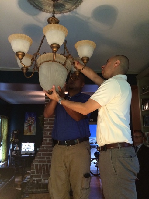 Mayor gets home energy assessment Mayor gets home energy assessment