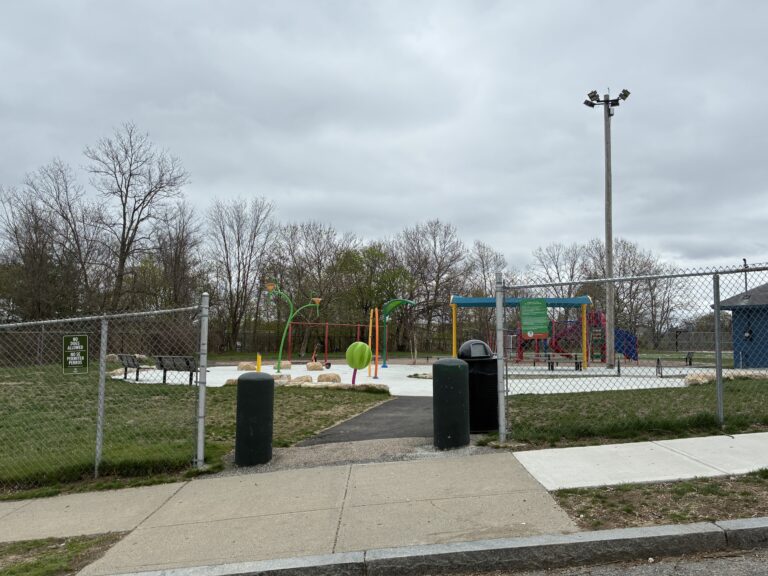 photo showing a splashpad
