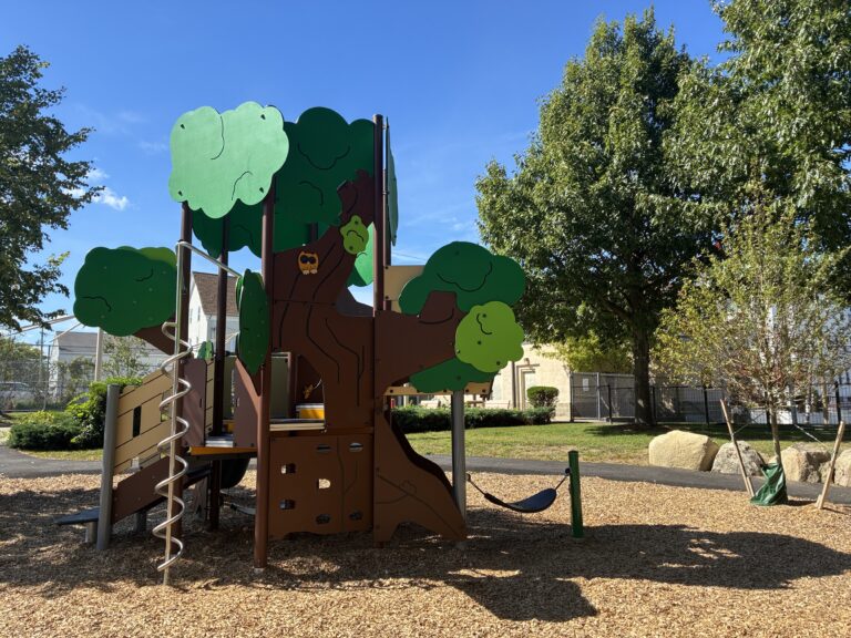 George J West Park playground for ages 2-5