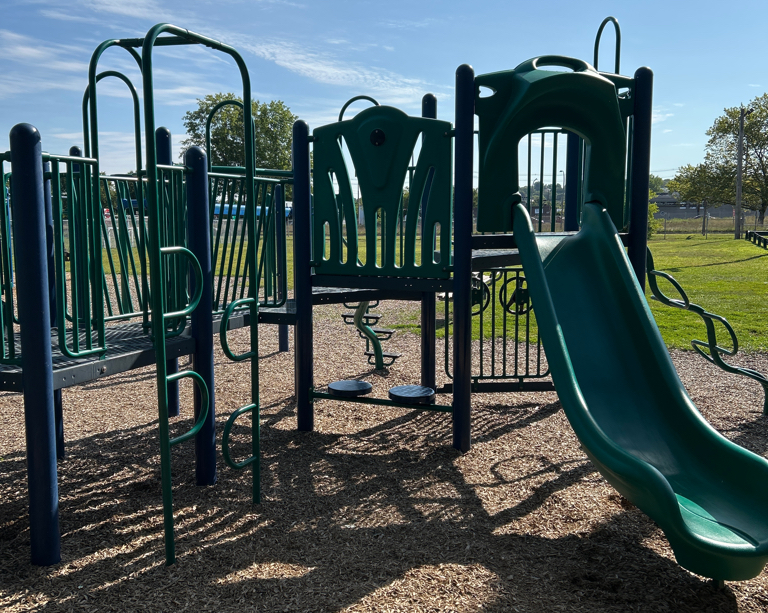 Photo showing playground structures at Hoplins Park