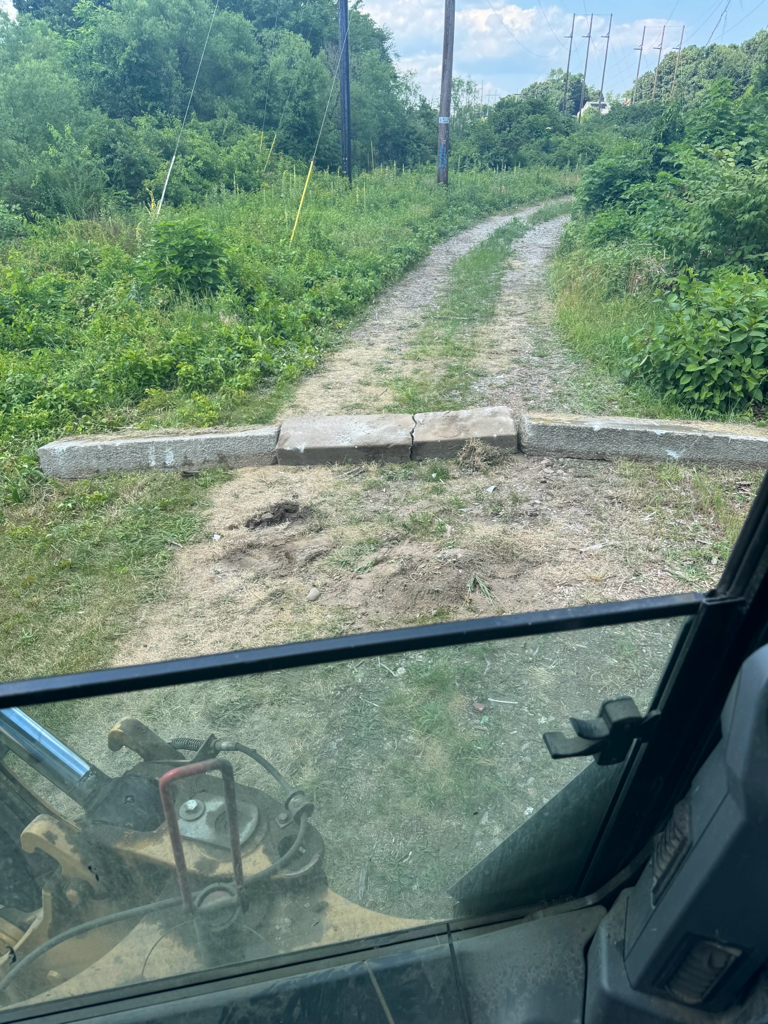 A photo showing a dirt road