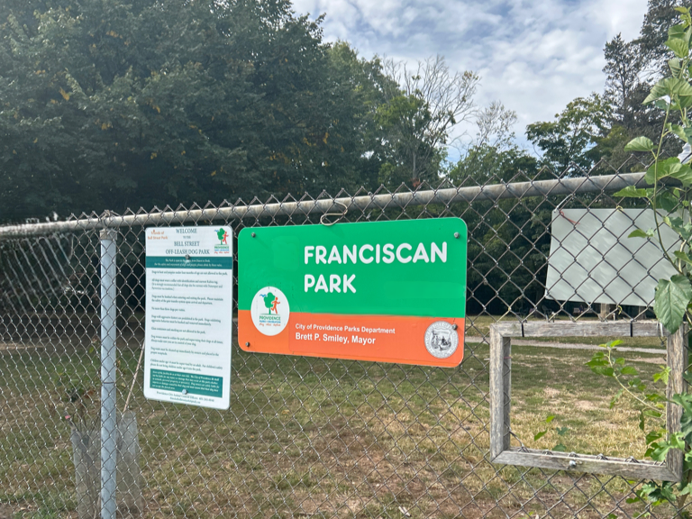 Franciscan Park entrance sign on Ridge St near Tobey St