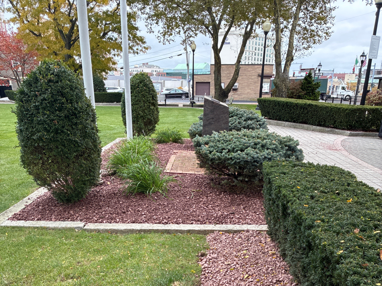 Garibaldi Square landscaping along Atwells Ave