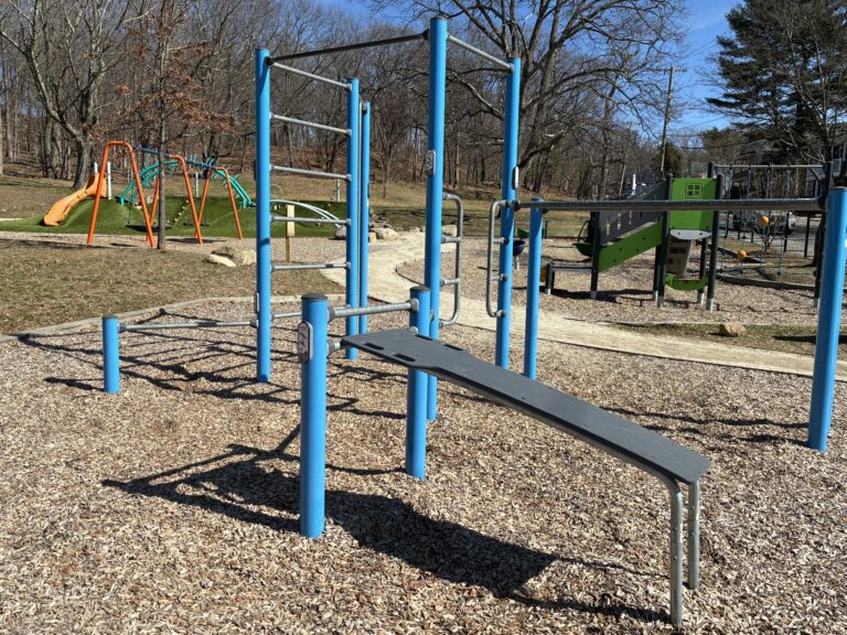 Viscolosi Park fitness equipment for ages 13+ includes a bench and 8 other stations