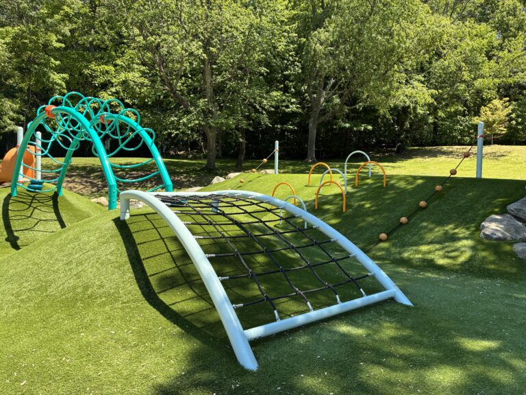 Viscolosi Park synthetic turf playground circuit for ages 5-12