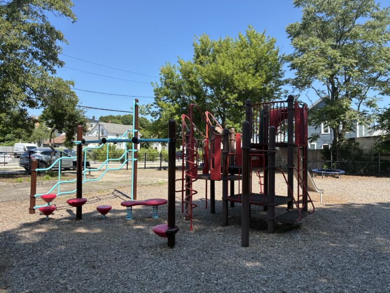 Warren St Park play structure for ages 5-12 was updated in 2019 with an obstacle course layout